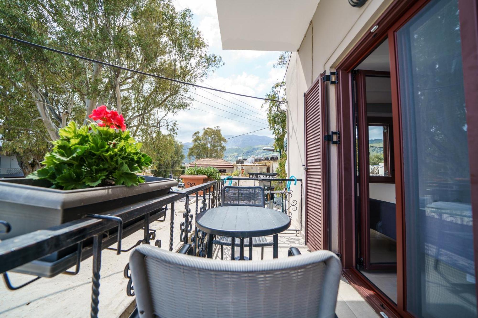 Dimitra & Deslina Luxury Αpartments Lejlighed Georgioupoli Eksteriør billede